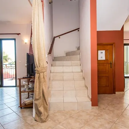 Villa Nefeli *