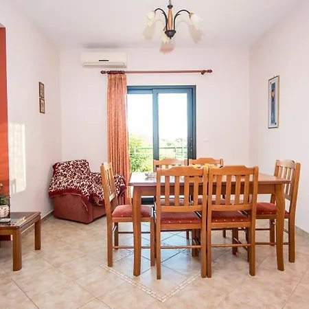 Nefeli * ترابيزاكي